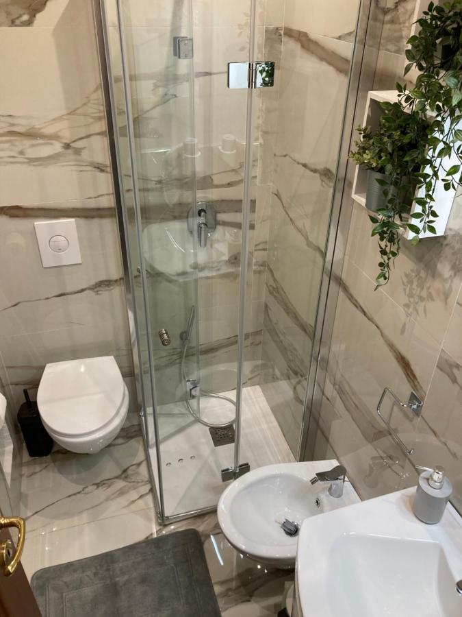 Appartement Calefati House Possibilita Self Check In Dopo Le 22 à Bari Extérieur photo