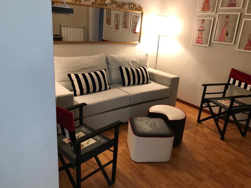 Appartement Calefati House Possibilita Self Check In Dopo Le 22 à Bari Extérieur photo